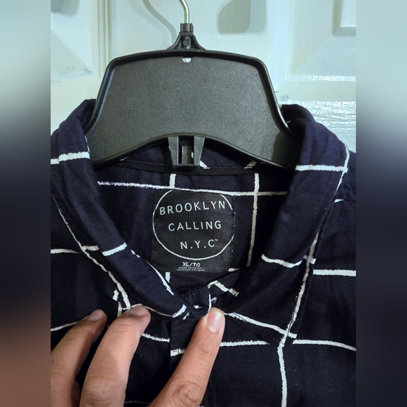 Men's Brooklyn Calling Navy Short Sleeve Shirt Size XL - Picture 3 of 3